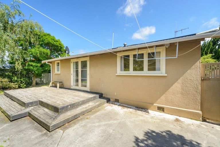 Photo of property in 30 Puriri Terrace, Roslyn, Palmerston North, 4414