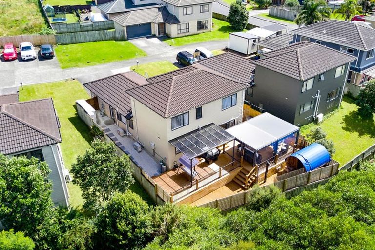 Photo of property in 23 Riverglade Parkway, Te Atatu South, Auckland, 0610