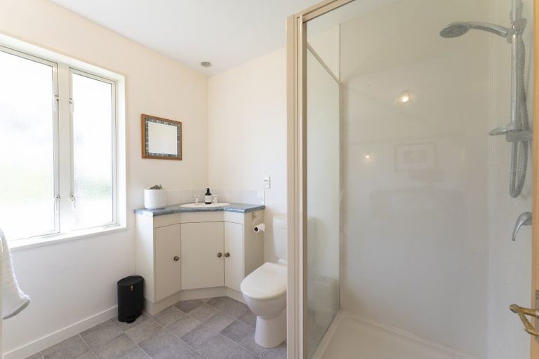 Photo of property in 5 Hilton Drive, Amberley, 7410