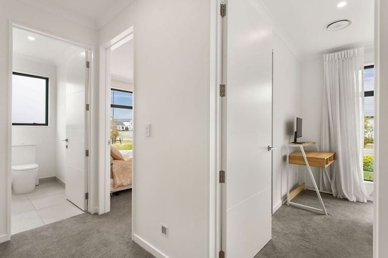 Photo of property in 52 Manakura Street, Russley, Christchurch, 8042