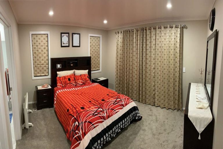 Photo of property in 14 Ivy Lane, Kelvin Grove, Palmerston North, 4414