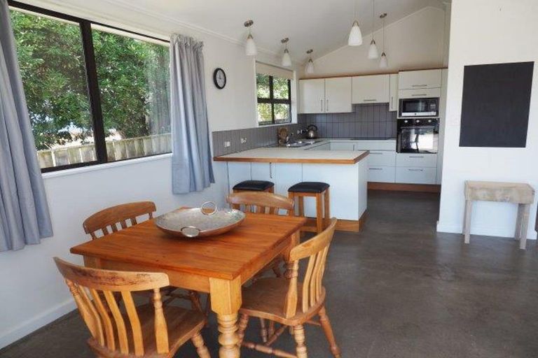 Photo of property in 10 Aranui Avenue, Waitarere Beach, Levin, 5510