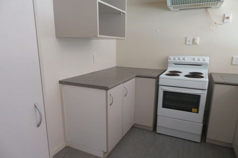 Photo of property in 95 Farmer Crescent, Taita, Lower Hutt, 5011