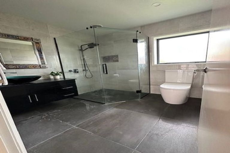 Photo of property in 3/66 Kawaha Point Road, Kawaha Point, Rotorua, 3010