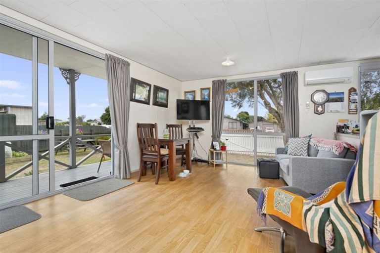 Photo of property in 3a Longstead Avenue, Papamoa Beach, Papamoa, 3118