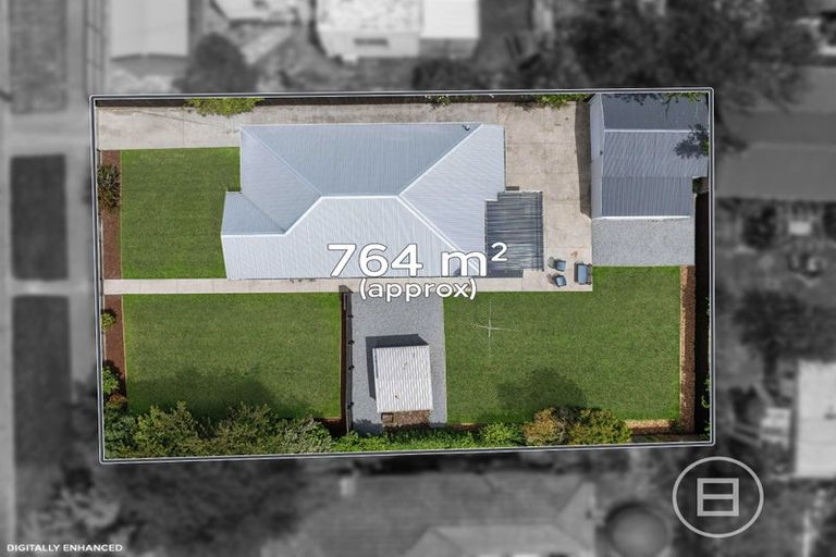 Photo of property in 17 Mcgregors Road, Bromley, Christchurch, 8062