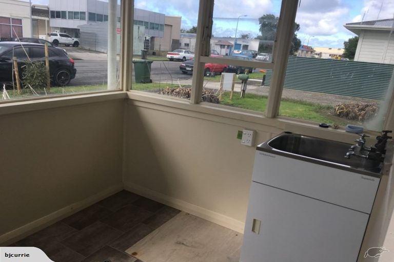 Photo of property in 1/27 Joseph Street, West End, Palmerston North, 4412