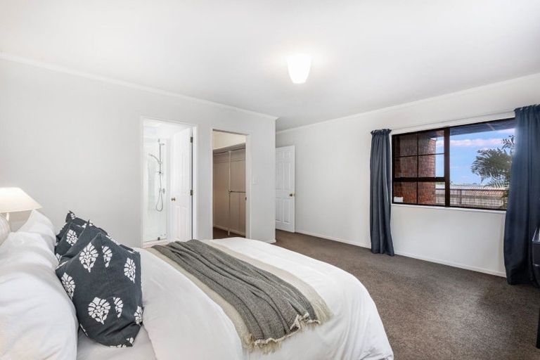 Photo of property in 76a Winara Avenue, Waikanae, 5036