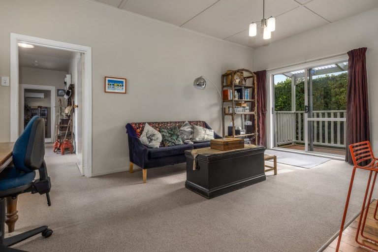 Photo of property in 2 John Street, Titahi Bay, Porirua, 5022