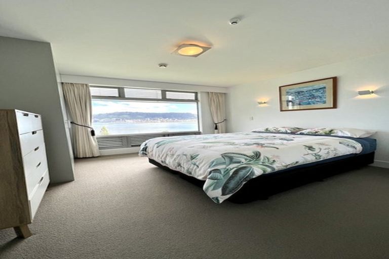 Photo of property in The Capital, 14/370 Oriental Parade, Oriental Bay, Wellington, 6011