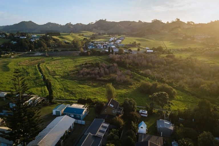 Photo of property in 18a Hillview Road, Waihi Beach, 3611