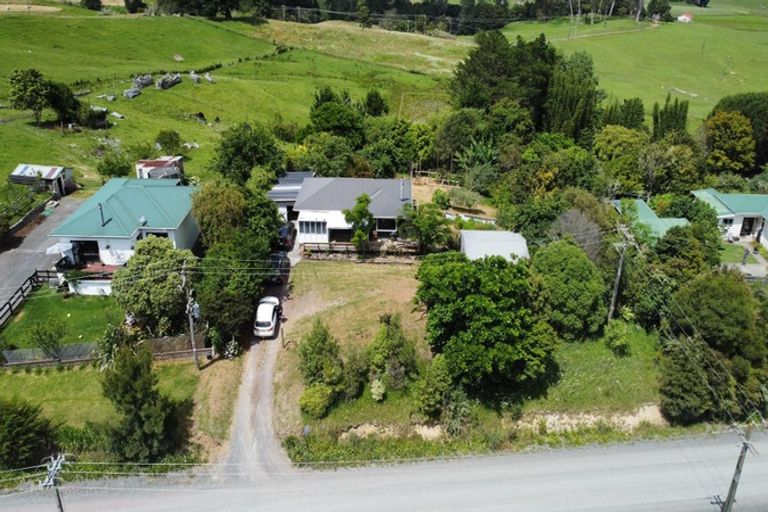 Photo of property in 31 Settlement Road, Kawakawa, 0210