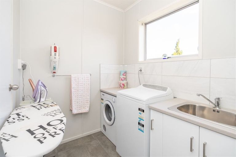 Photo of property in 98a Beerescourt Road, Beerescourt, Hamilton, 3200