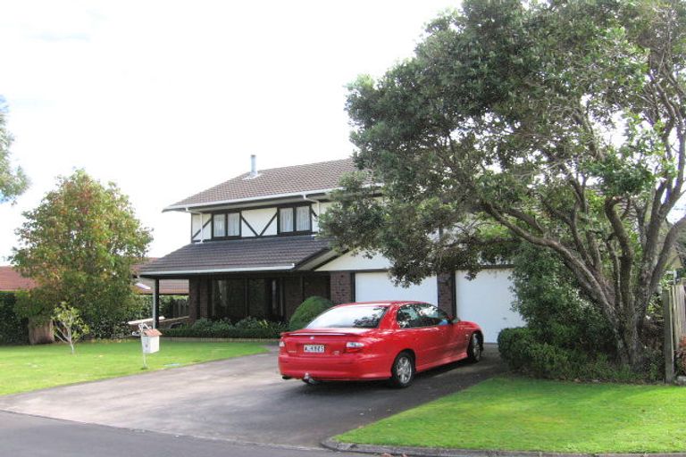 Photo of property in 4 Tabago Place, Half Moon Bay, Auckland, 2012