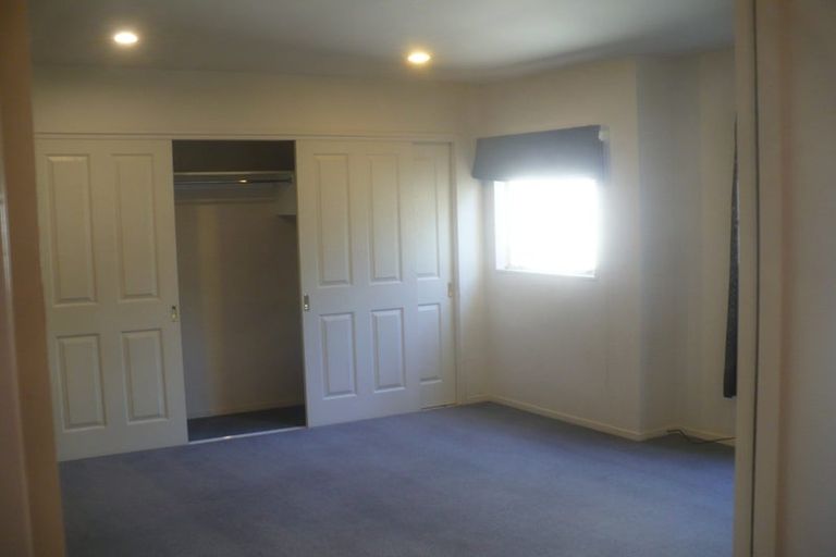 Photo of property in 147d Hobsonville Road, West Harbour, Auckland, 0618