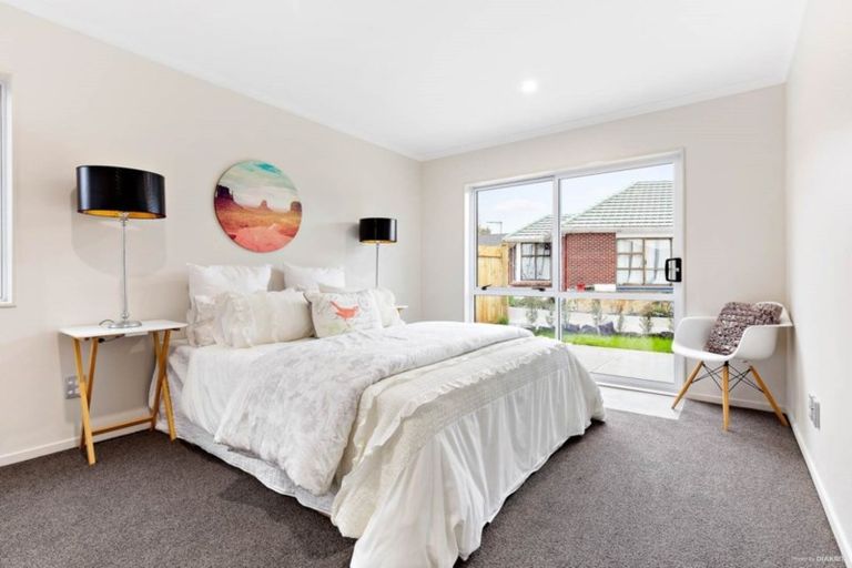 Photo of property in 116c Great South Road, Manurewa, Auckland, 2102