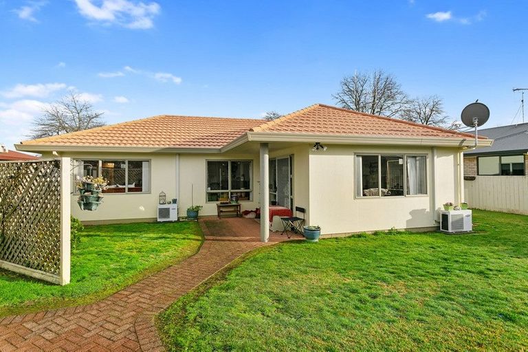 Photo of property in 106 Burns Street, Leamington, Cambridge, 3432