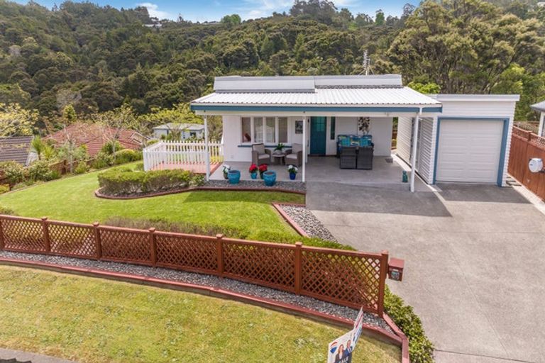 Photo of property in 105 Glendhu Road, Bayview, Auckland, 0629