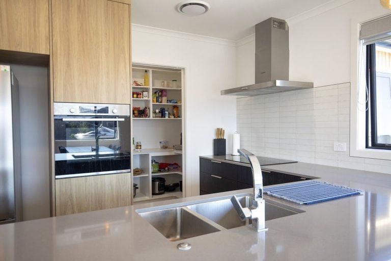 Photo of property in 2 Tunarau Street, Raglan, 3225