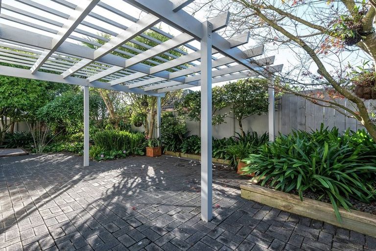 Photo of property in 2/132 Millhouse Drive, Northpark, Auckland, 2013