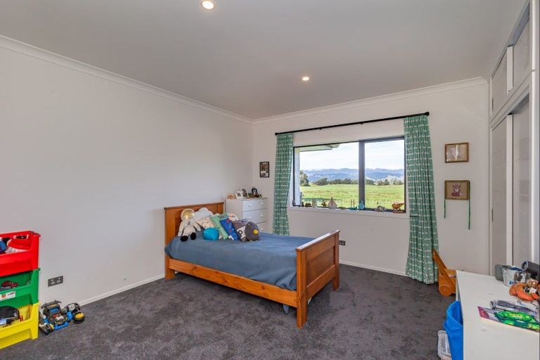 Photo of property in 947 Koputaroa Road, Koputaroa, Levin, 5575
