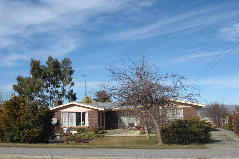 Photo of property in 24 Thomas Street, Ranfurly, 9332