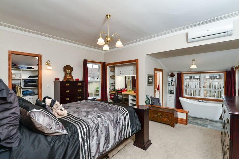 Photo of property in 37 Dalethorpe Avenue, Fairfield, Hamilton, 3214
