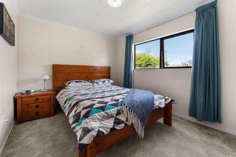 Photo of property in 5 Linklater Avenue, Foxton Beach, Foxton, 4815