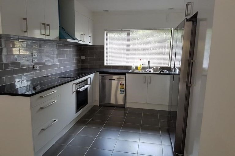 Photo of property in 11/2 Arawa Street, New Lynn, Auckland, 0600