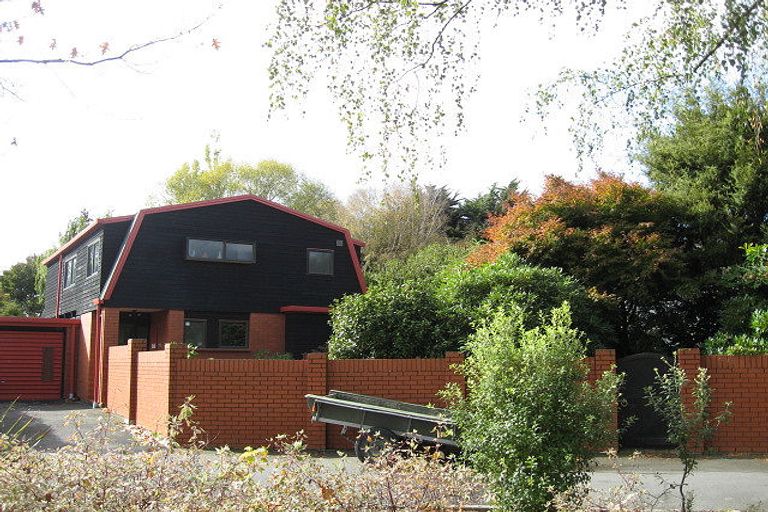 Photo of property in 11b Chevron Place, Ilam, Christchurch, 8041