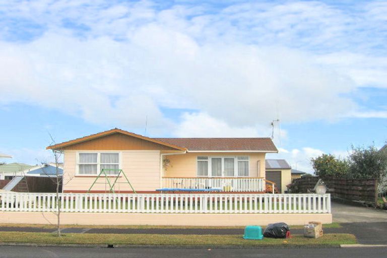 Photo of property in 15 Lilac Street, Melville, Hamilton, 3206