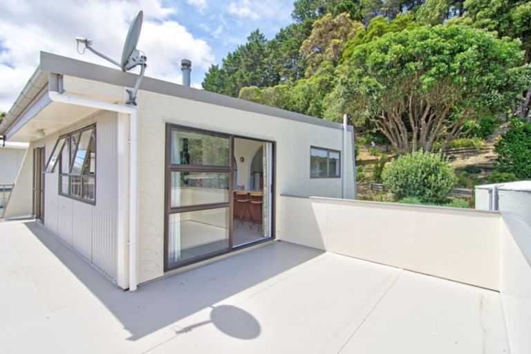 Photo of property in 72 Lake Ferry Road, Lake Ferry, Featherston, 5772