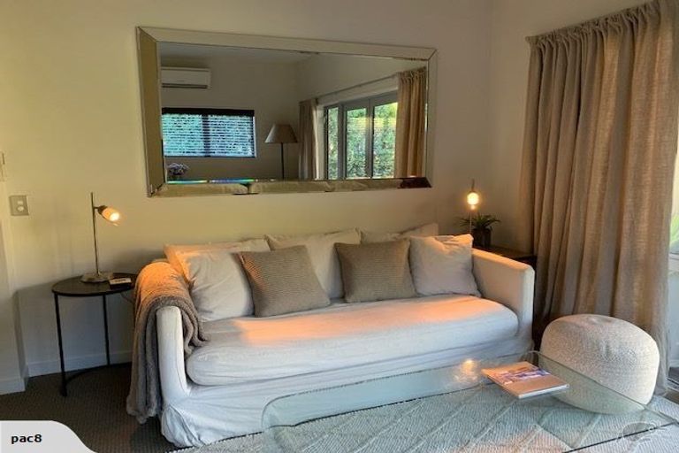 Photo of property in 38 Amber Close, Arthurs Point, Queenstown, 9371