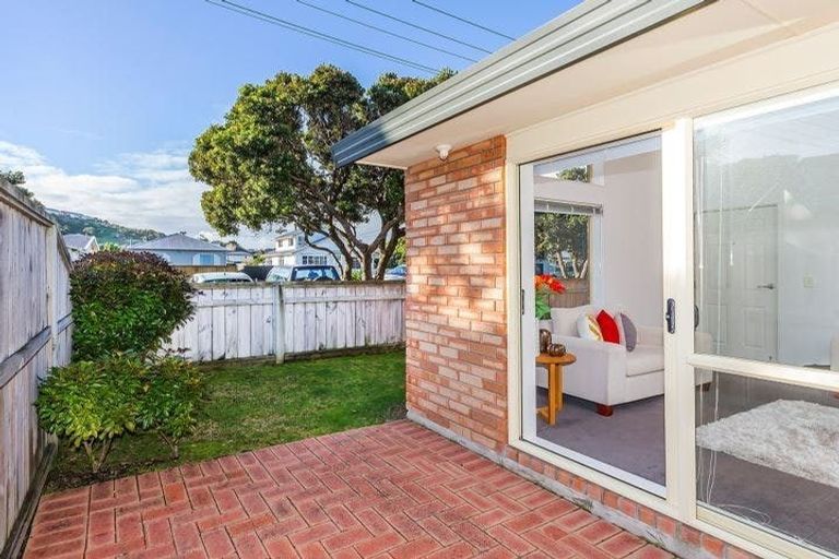 Photo of property in Miramar Villas, 6 Brussels Street, Miramar, Wellington, 6022