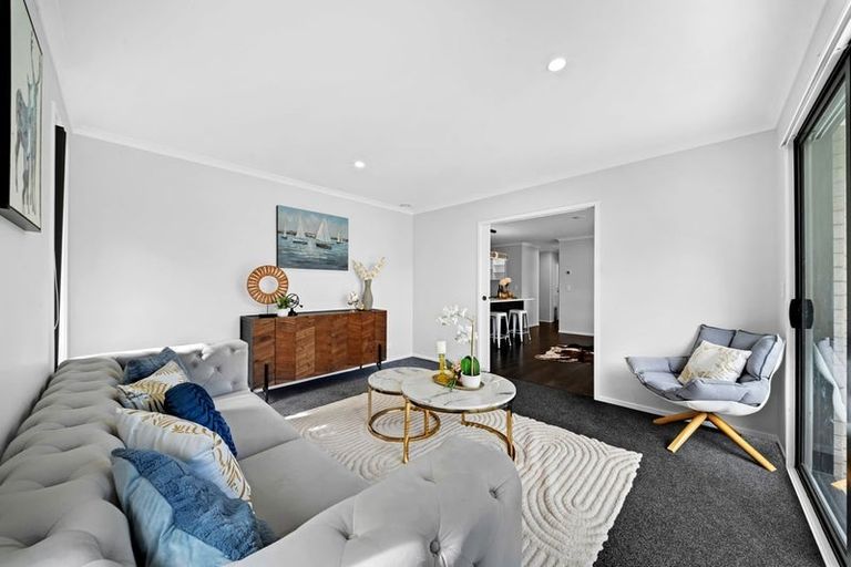 Photo of property in 36 Leathem Crescent, Pokeno, 2402