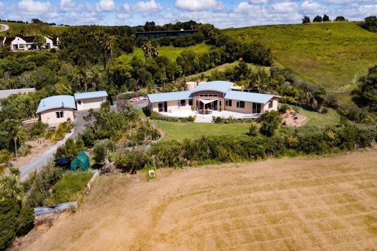 Photo of property in 6 Cullen Road, Waipu, 0582