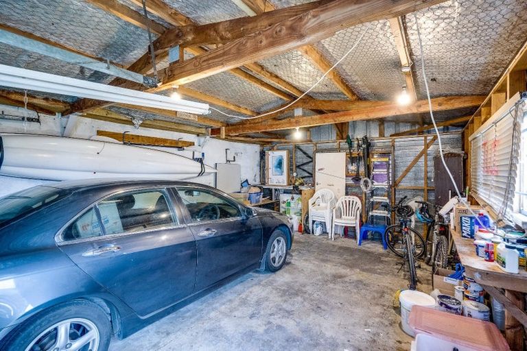 Photo of property in 15 Trinity Crescent, Pirimai, Napier, 4112