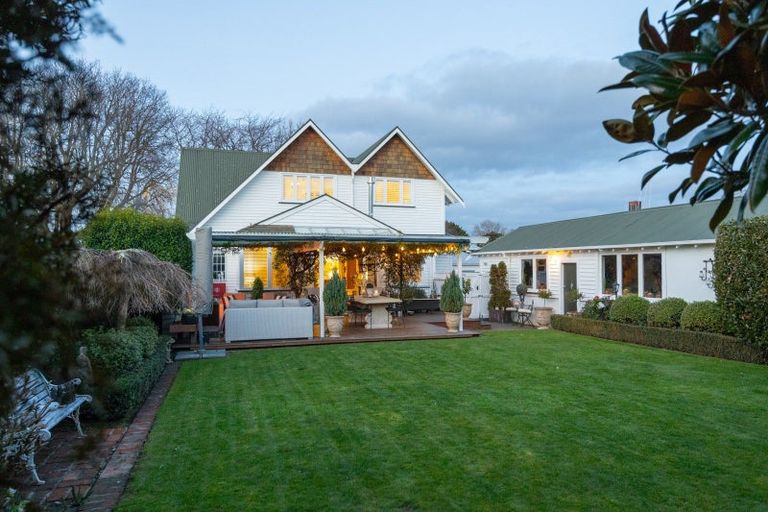 Photo of property in 244 Victoria Avenue, Hokowhitu, Palmerston North, 4410