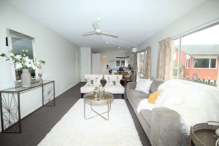 Photo of property in 4/479 Main South Road, Hornby, Christchurch, 8042