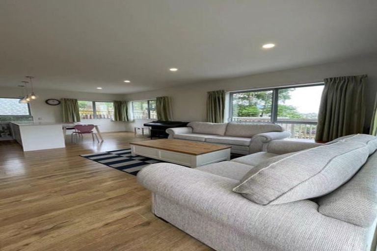 Photo of property in 102 Stanmore Bay Road, Stanmore Bay, Whangaparaoa, 0932