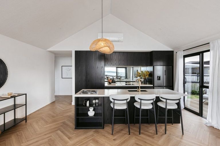 Photo of property in 1 Whitworth Lane, Omokoroa, 3114