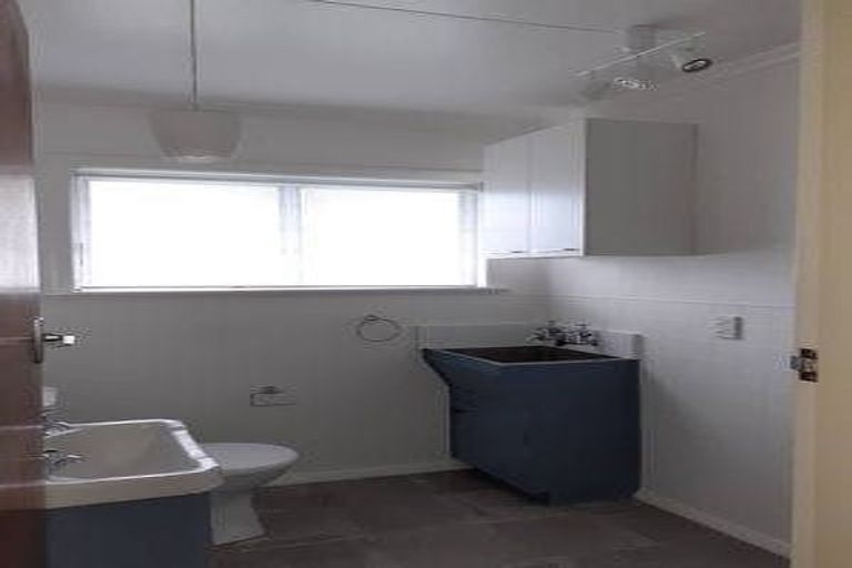 Photo of property in 5/6 Russell Street, Feilding, 4702