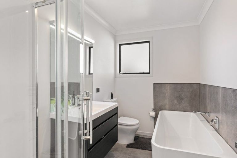 Photo of property in 127 Junction Road, Mangorei, New Plymouth, 4371