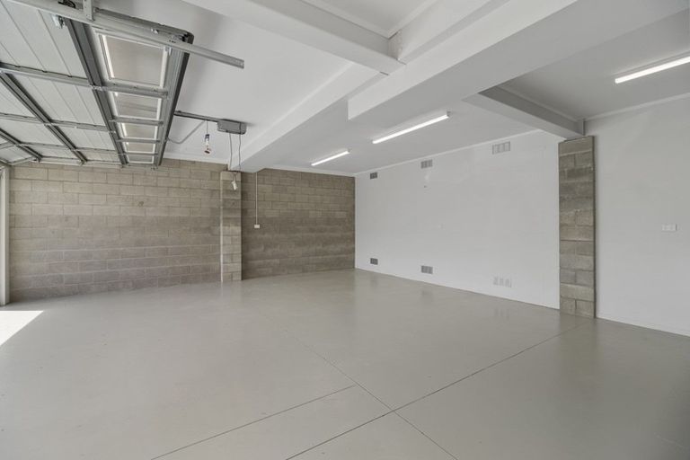 Photo of property in 96 Eliot Street, New Plymouth, 4310