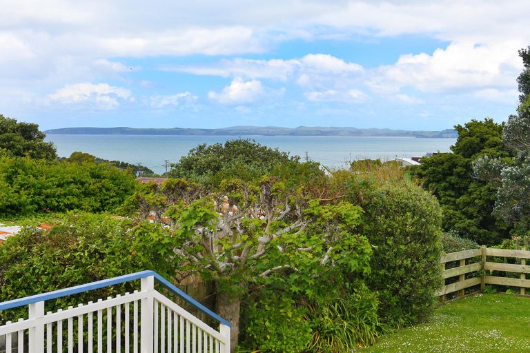 Photo of property in 38 Cumberland Street, Leigh, 0985