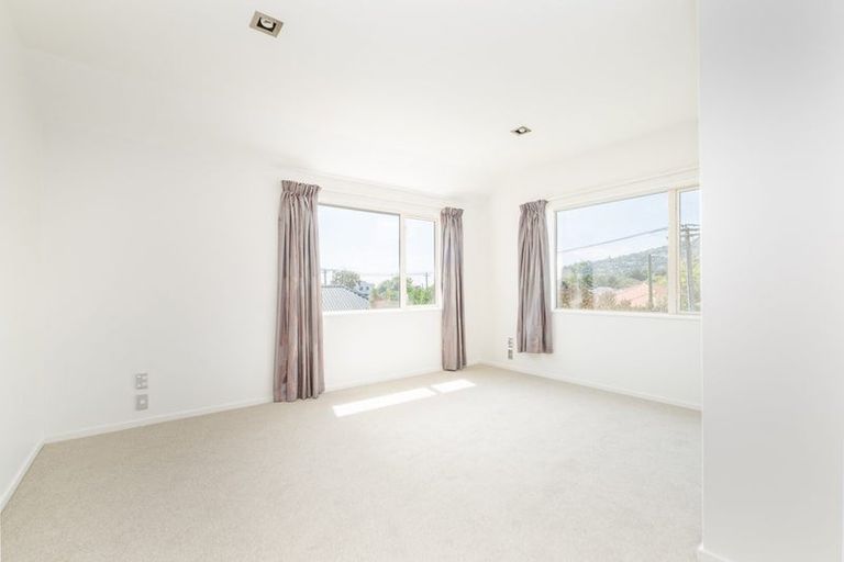 Photo of property in 22b Taupata Street, Redcliffs, Christchurch, 8081