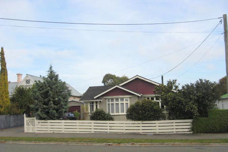 Photo of property in 17 Arun Street, South Hill, Oamaru, 9400