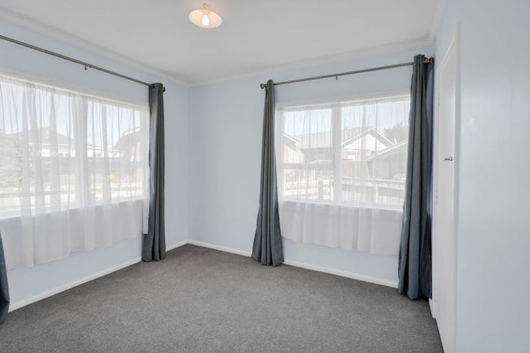 Photo of property in 4 Standish Street, New Plymouth, 4310