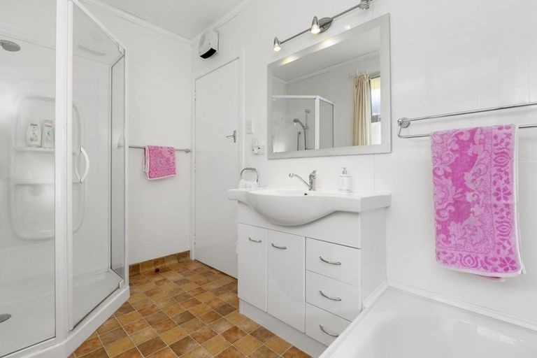 Photo of property in 13 Oxford Street, Holmes Hill, Oamaru, 9401