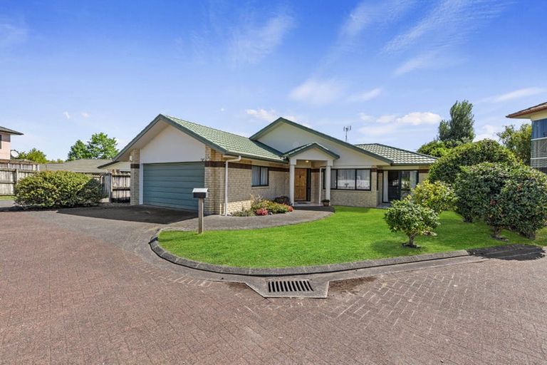 Photo of property in 19 Emmerdale Avenue, Papakura, 2110